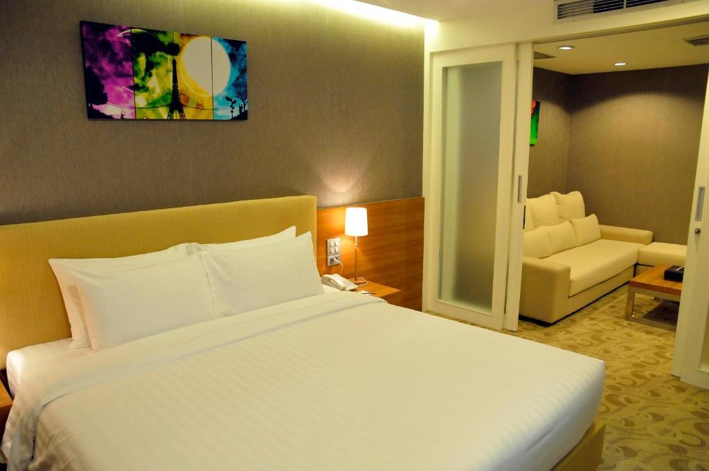 The Moonite Boutique Hotel バンコク都 エクステリア 写真